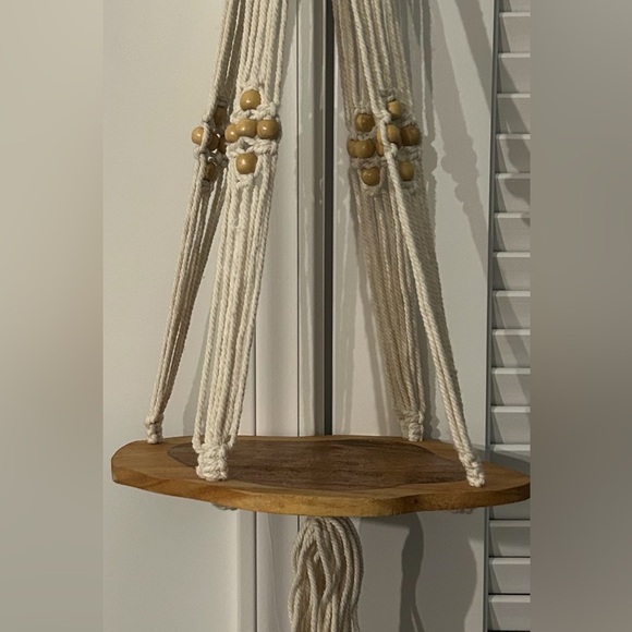 Macrame hanging plant holder / shelf with wood base. NWT - Picture 3 of 10